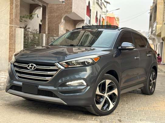 Hyndai Tucson image 5