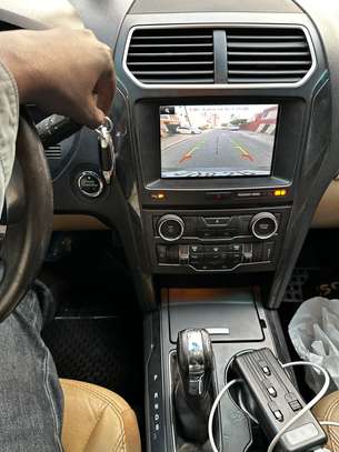 Ford explorer image 8