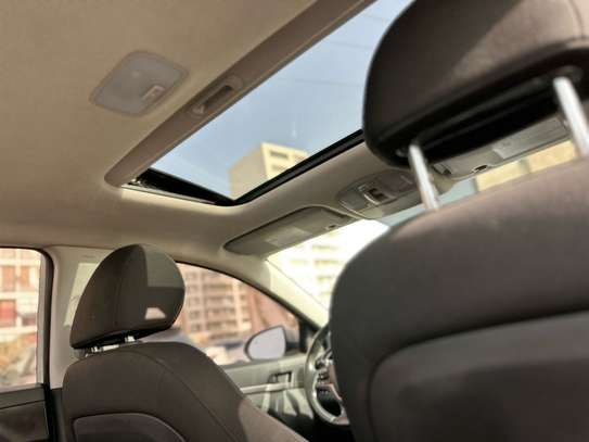 Hyundai elantra image 11