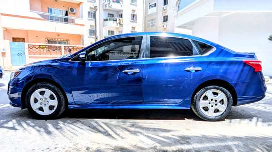 Nissan Sentra image 5