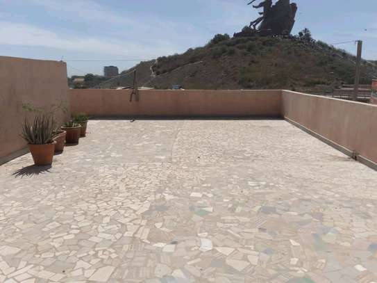 Appartement aux mamelles avec une terrasse privée de 90 m2 image 1