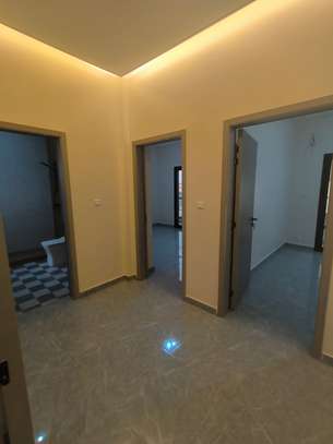 Appartement F4 à louer à la cite africa image 2