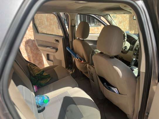Location Ford Escape image 2