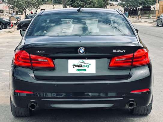 BMW 530i 2018 image 6