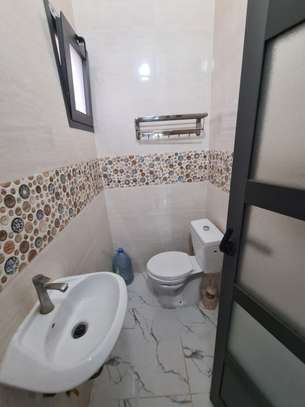 A louer Villa entièrement meublée de 03 chambres SALY JOSEPH image 7