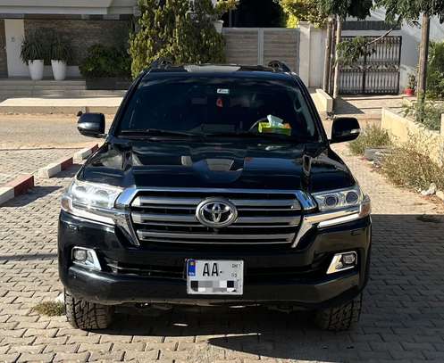 TOYOTA LAND CRUISER VX-R V8 image 1