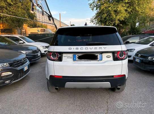 Land  Rover Discovery Sport image 6