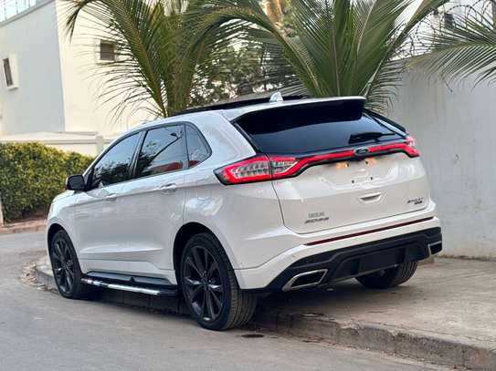 Ford edge sport image 5
