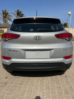 Hyundai Tucson 2017 image 2