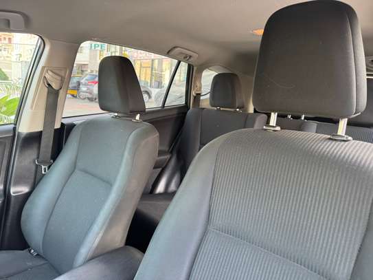 Toyota Rav4 image 4