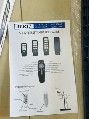 Lampadaire Solaire UKC SLM 900W avec support image 8