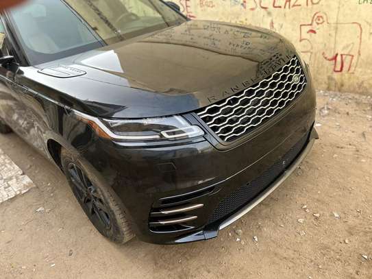 Range rover velar image 12