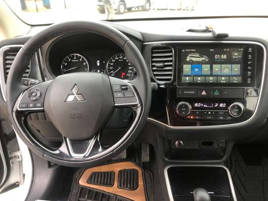 Mitsubishi Outlander 2022 image 5