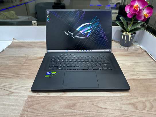 Asus Zephyrus M16 i9 13th RTX 4070 32Go 1To Gaming image 11