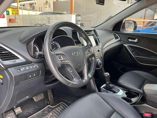 Hyundai Santafe image 9