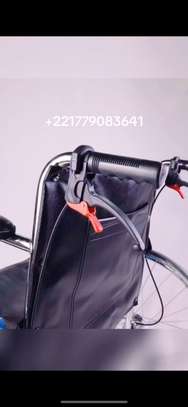 Fauteuil roulant original image 2