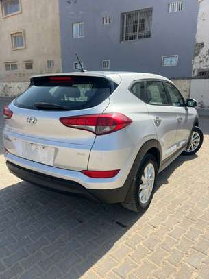 Hyundai tucson image 5