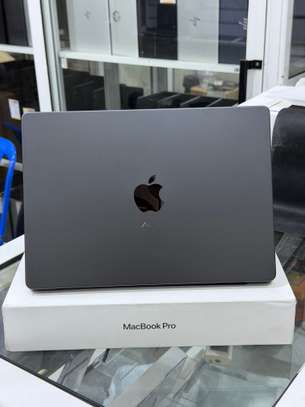 MacBook Pro M4 Pro 2024 image 2