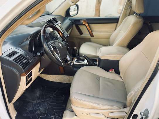 Toyota landcruiser image 12