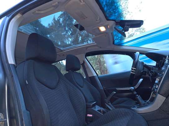 PEUGEOT 308 7PLACES image 8
