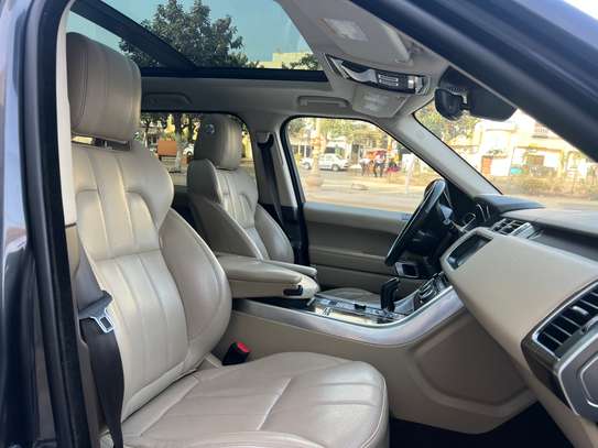RANGE ROVER SPORT image 11