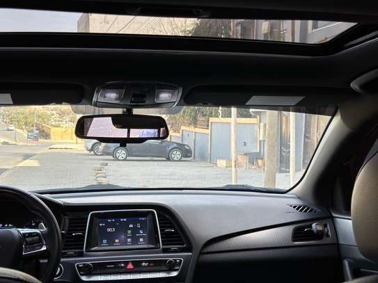 Hyundai Sonata Sport image 6