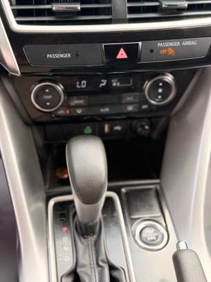 MITSUBISHI ECLIPSE 2019 image 11
