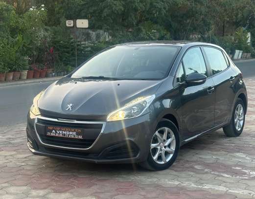 Peugeot 208 image 6