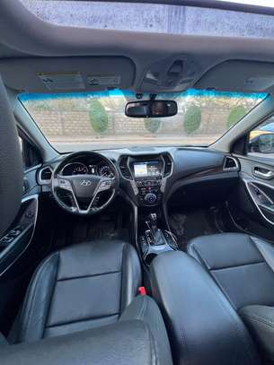 Hyundai santa fe image 5