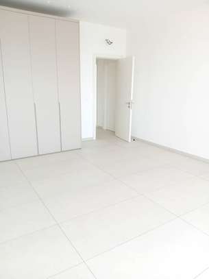 Appartement vue sur la Rte du King Fahd image 3