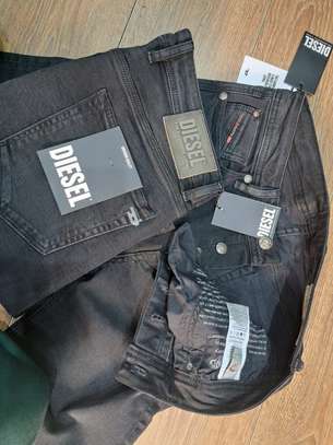 Diesel jean noir coupe moderne image 1