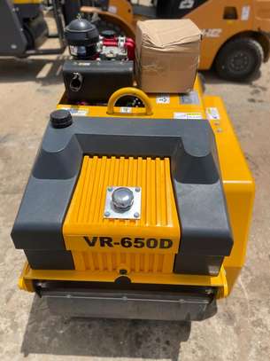 Rouleau  compacteur 2,5 tonne jaune robuste image 2