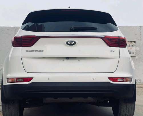 KIA Sportage image 2