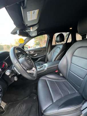 MERCEDES GLC 300 2018 image 10
