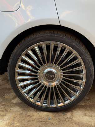 Range Rover Vogue image 4