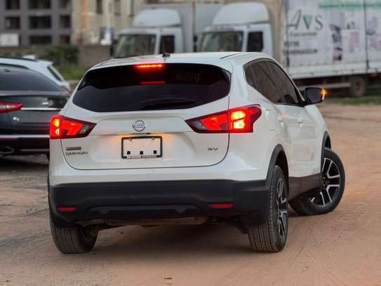 Nissan Qashqai 2017 image 3