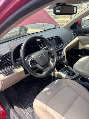 Hyundai Élantra image 5