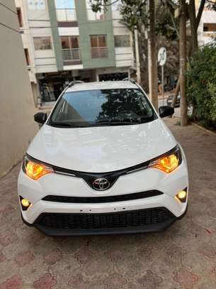 Toyota Rav4 image 4