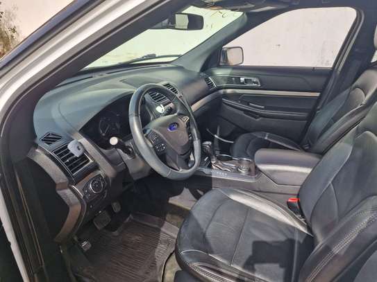Ford explorer 2018 image 2