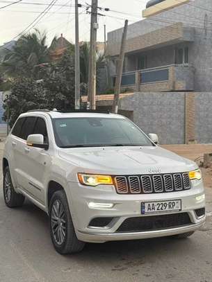JEPP GRAND CHEROKEE SUMMIT ANNÉE 2017 image 3