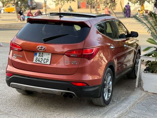 Hyundai SANTAFE image 6