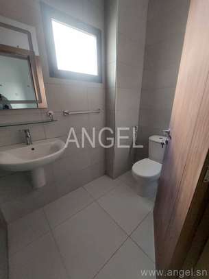 Ref_2780_GL  Beaux appartements à louer  au 4eme étage image 10