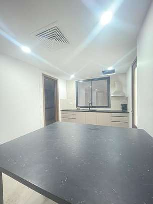 F6 à louer sur la corniche ouakam 385 m² neuf image 2