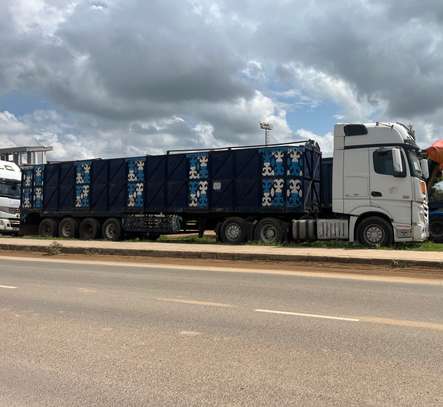 Camion Mercedes Actros + Remorque image 4