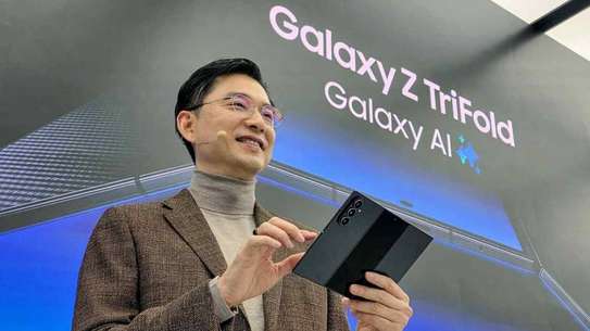 Samsung Galaxy Z Tri-Fold image 5