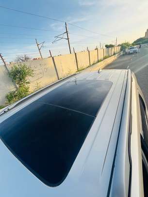 Ford Explorer image 6