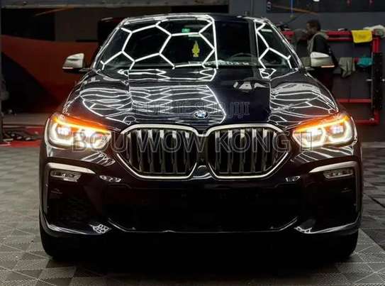 BMW X6 M50i 2022 image 7