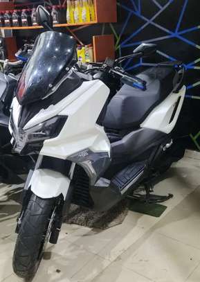 A vendre SYM ADX 300 image 7
