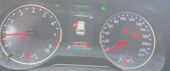 Toyota RAV4 XLE 2021 image 5