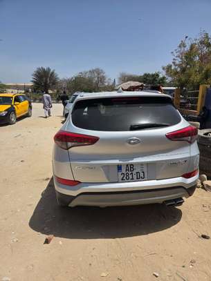 Hyundai Tucson limited 1,6T image 2